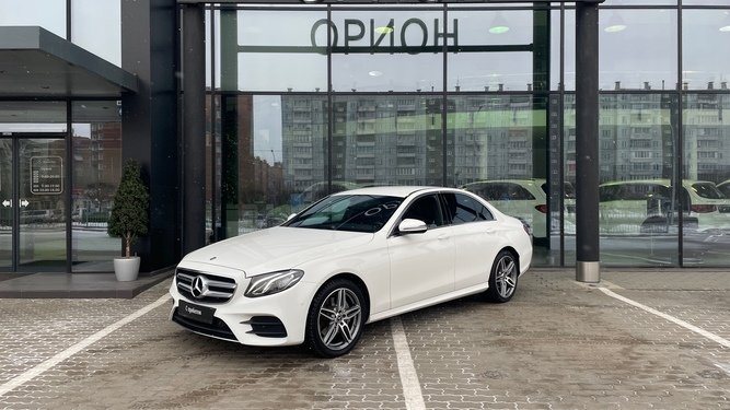 E 200