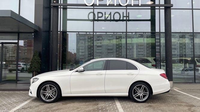 E 200