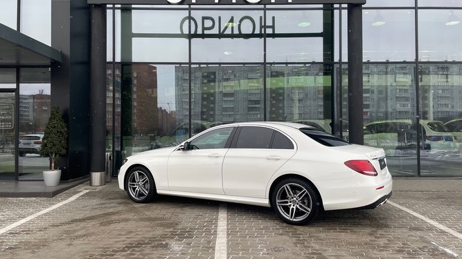 E 200