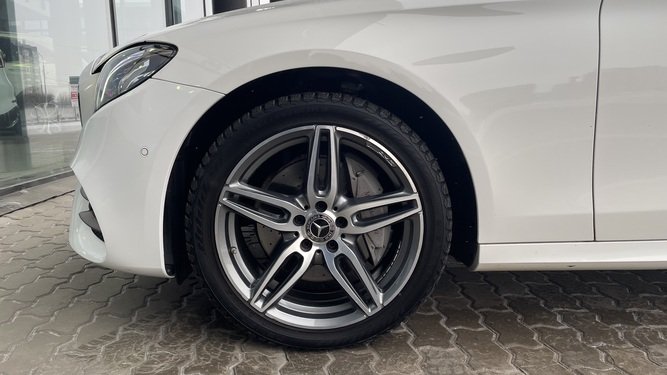 E 200
