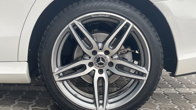 E 200