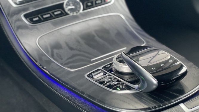 E 200