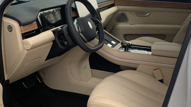 AITO M7 Luxury 6 мест