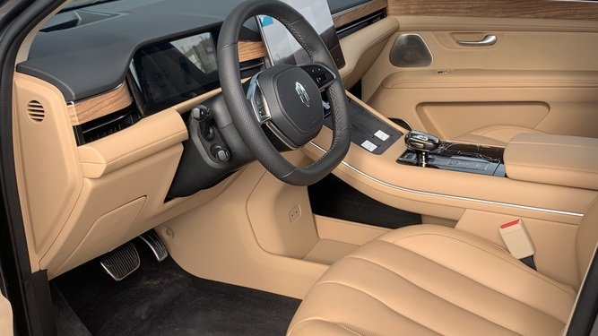 AITO M7 Luxury 6 мест