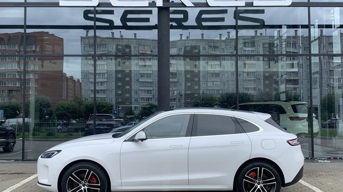 SERES M5 Premium